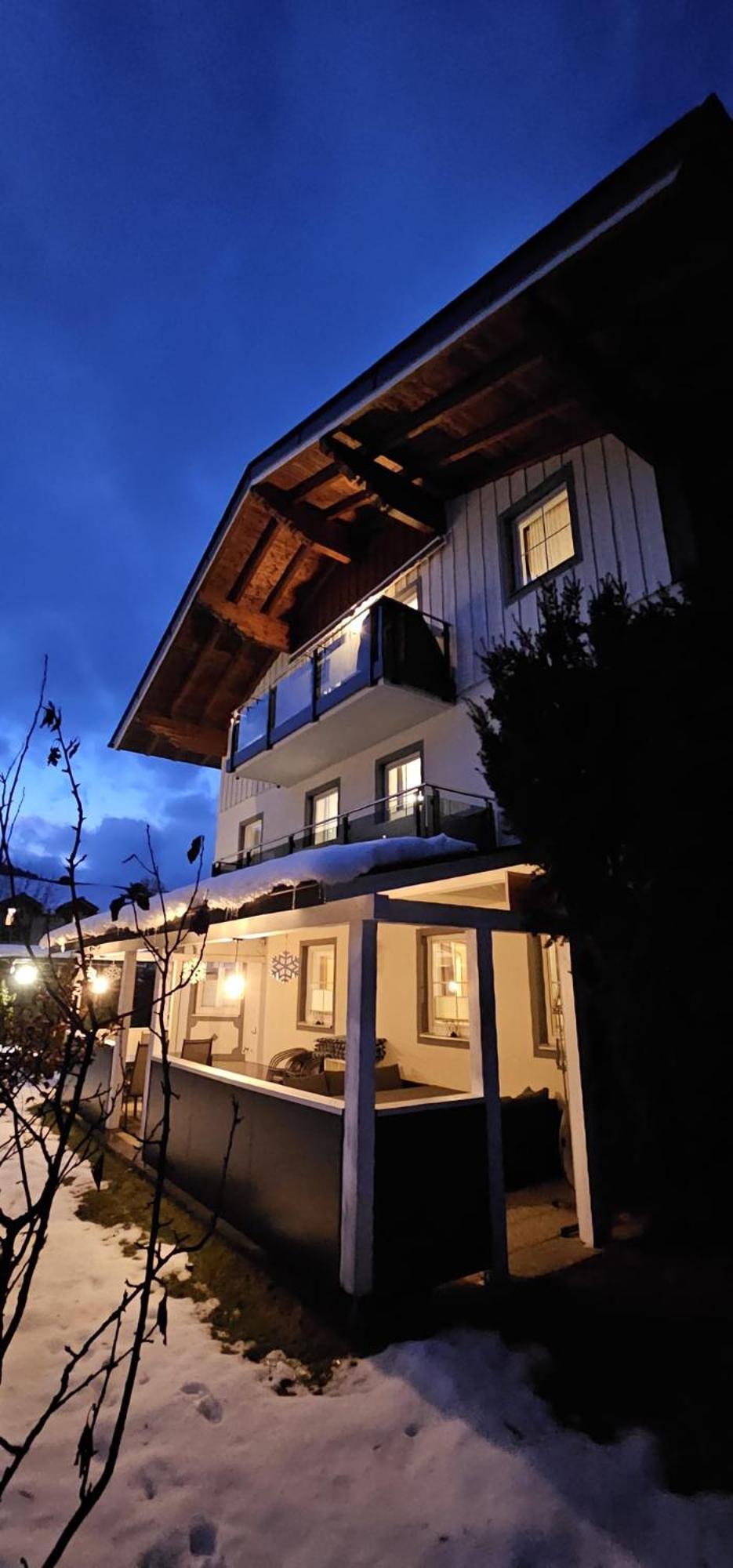 Gaestehaus Amade Flachau Exteriör bild